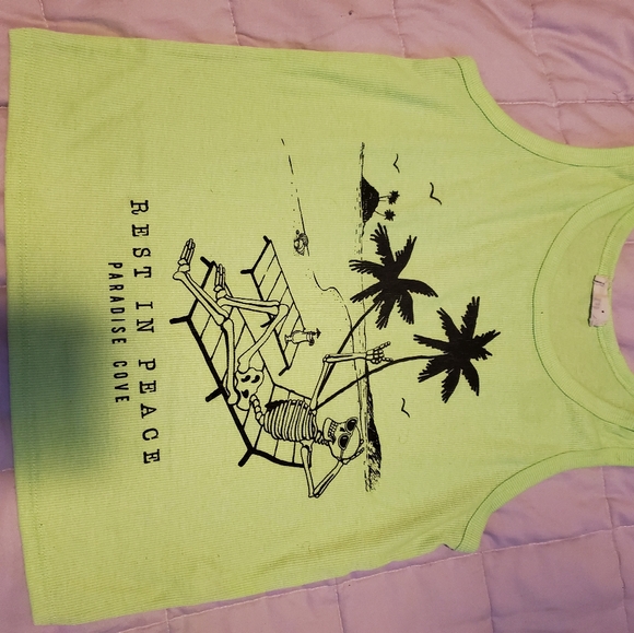 Cute Graphic Tank - Picture 2 of 3